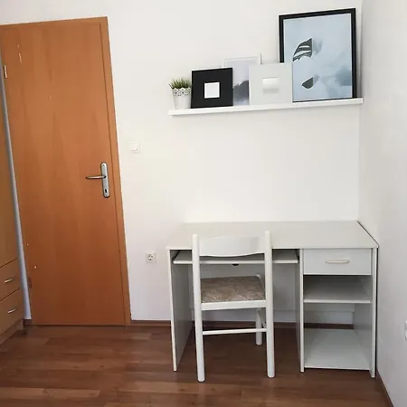 Mandy Apartament *