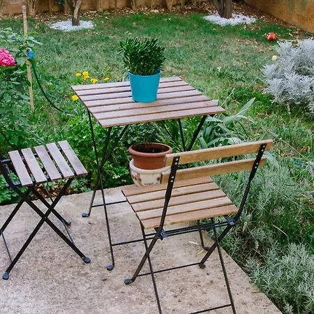 Mandy Apartament